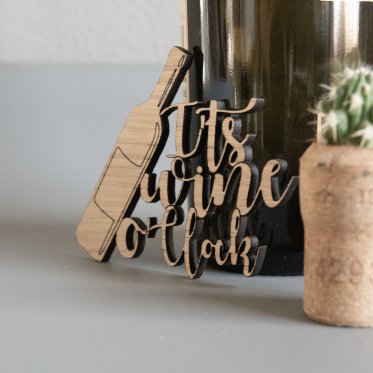 SMÅ TEKSTER OG HILSNER